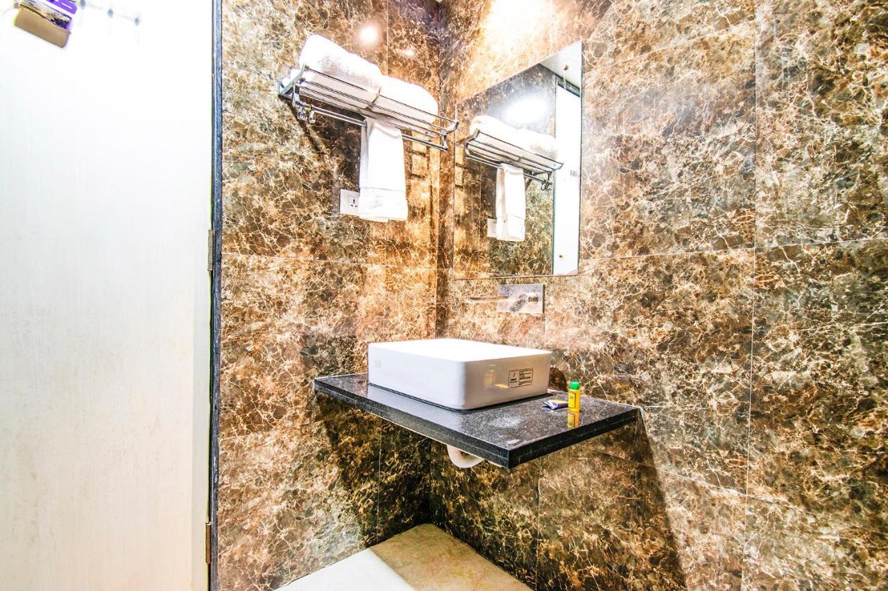 Fabhotel Amrit Greens Indore Airport Екстериор снимка