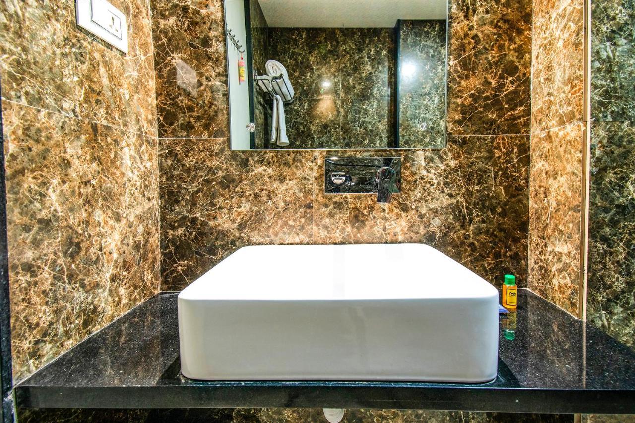 Fabhotel Amrit Greens Indore Airport Екстериор снимка