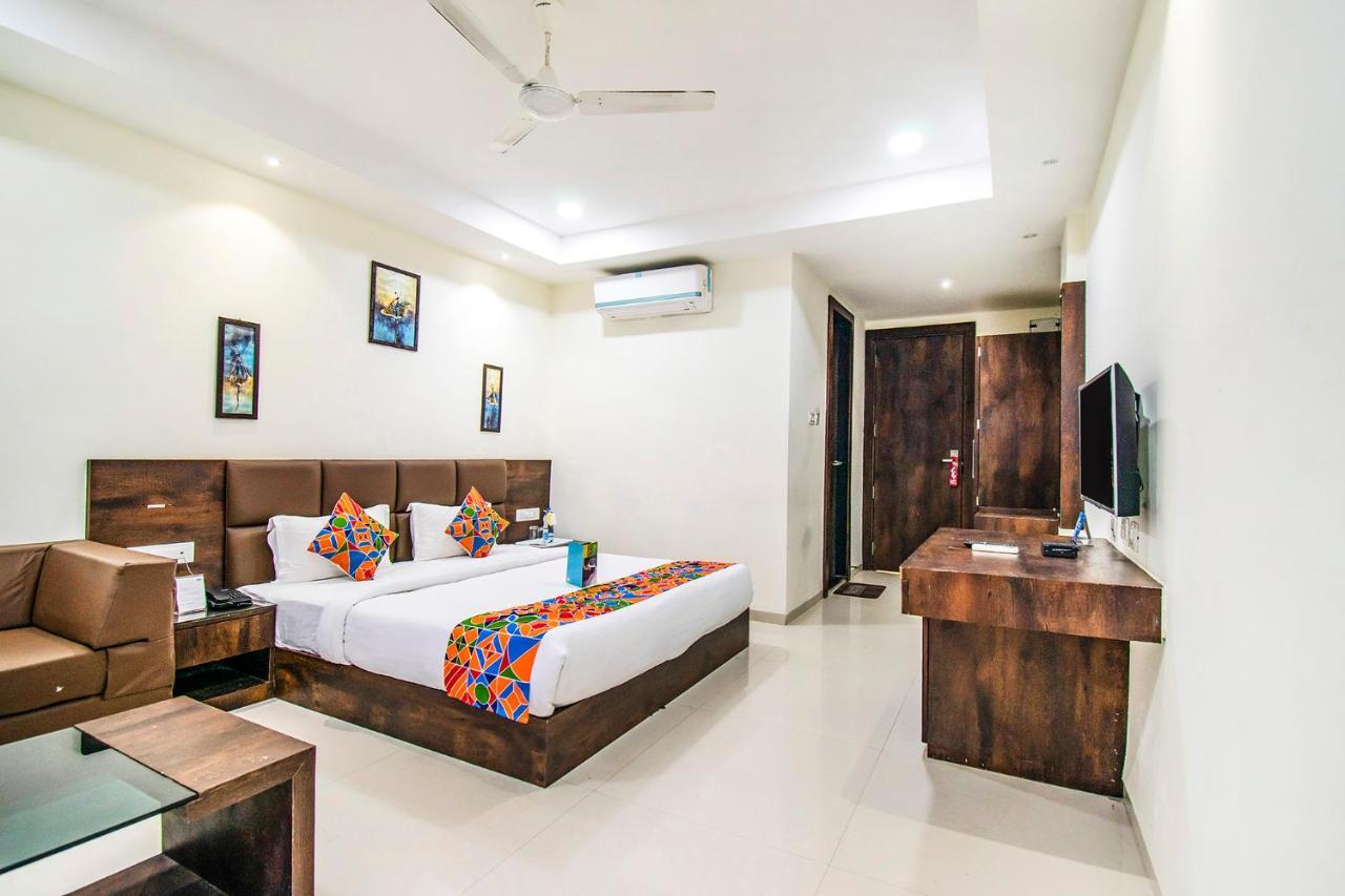 Fabhotel Amrit Greens Indore Airport Екстериор снимка