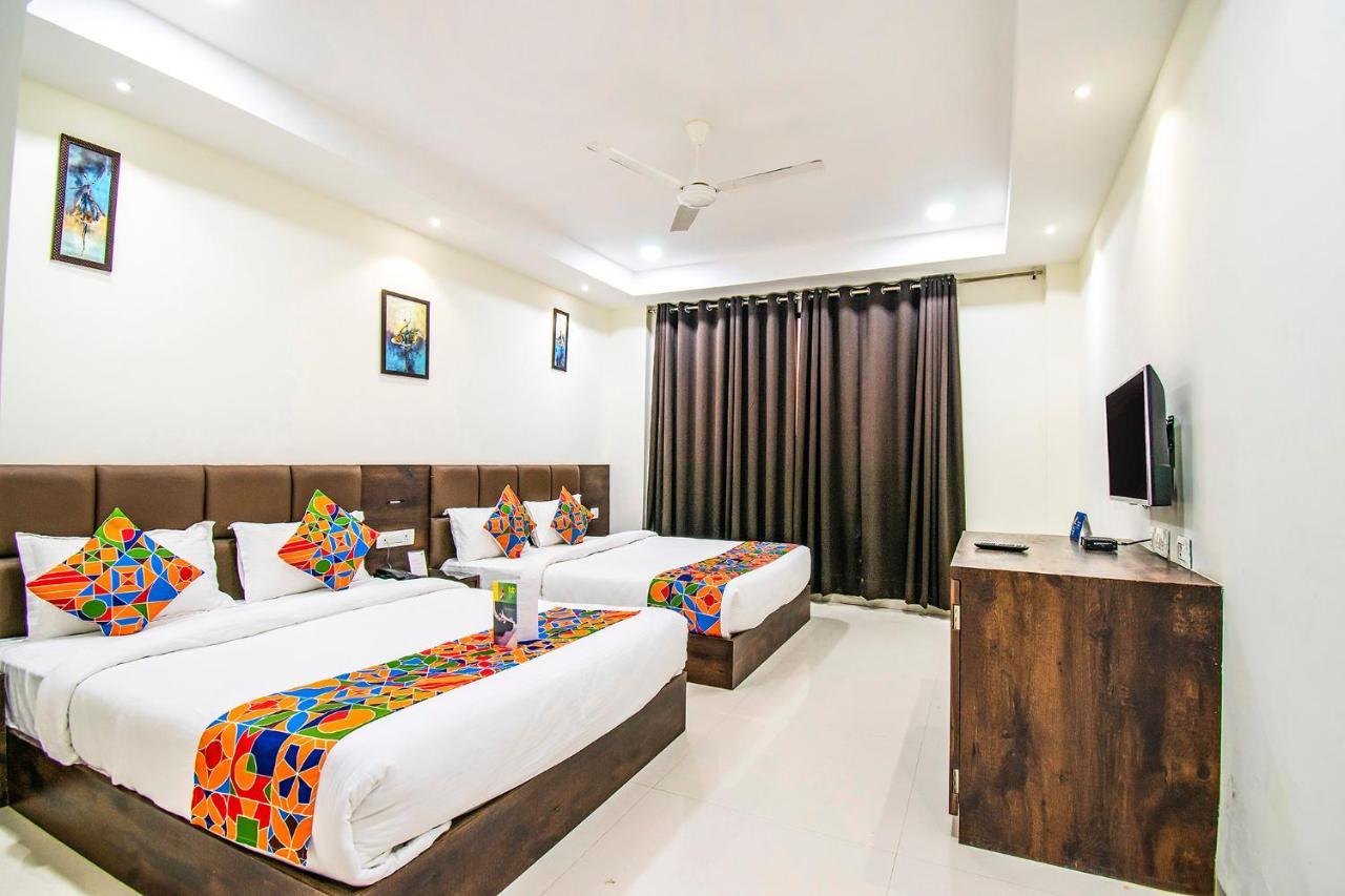 Fabhotel Amrit Greens Indore Airport Екстериор снимка