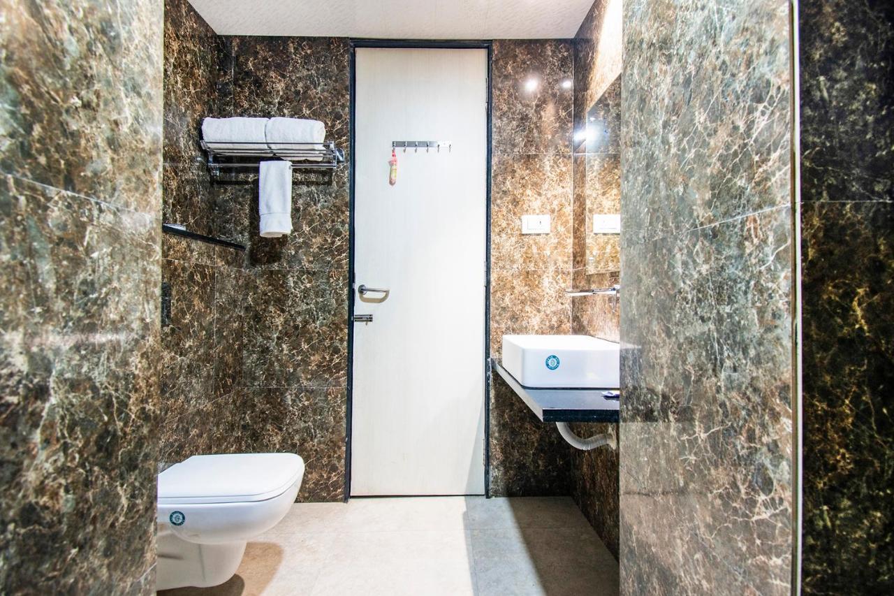 Fabhotel Amrit Greens Indore Airport Екстериор снимка